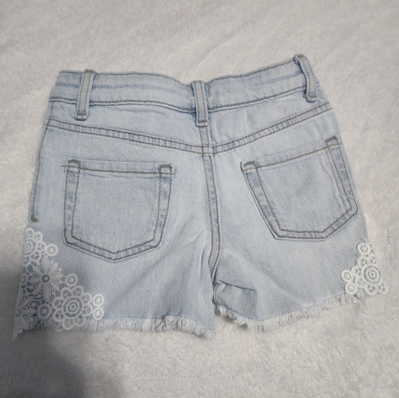 Girls xs jean shorts - Picture 2 of 3